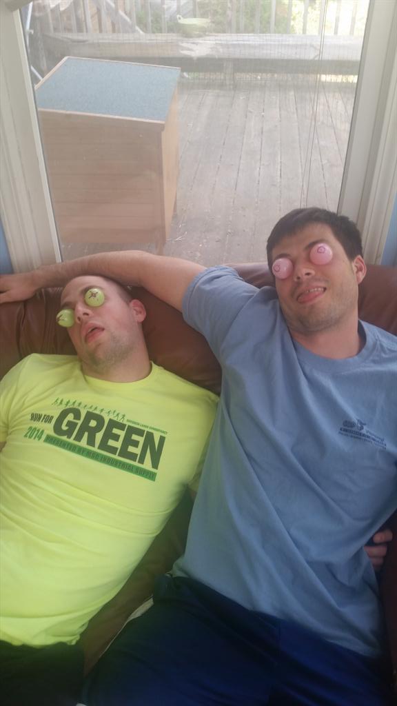 etlevinson's tweet photo. Just a typical Easter Sunday . . . #swammerlife http://t.co/jg81RLRF4s
