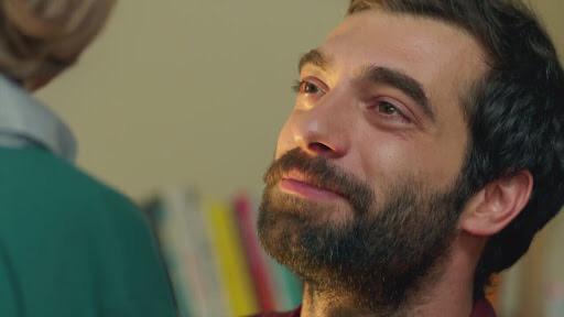 Kitapcumlelerii's tweet photo. Hep umut edip hep ters köşe olmaktan çok yoruldum.

Poyraz Karayel http://t.co/LgyVoYE1FV