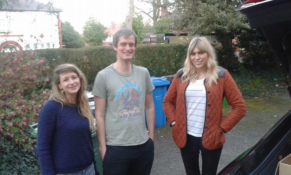 MDSPoldaccount's tweet photo. Tonight's volunteers going out feeding the #Homeless @SelenaDanson #OwenLloyd #KatyO'Donnell @BBuddhaBeauty http://t.co/7k1upYeqMf