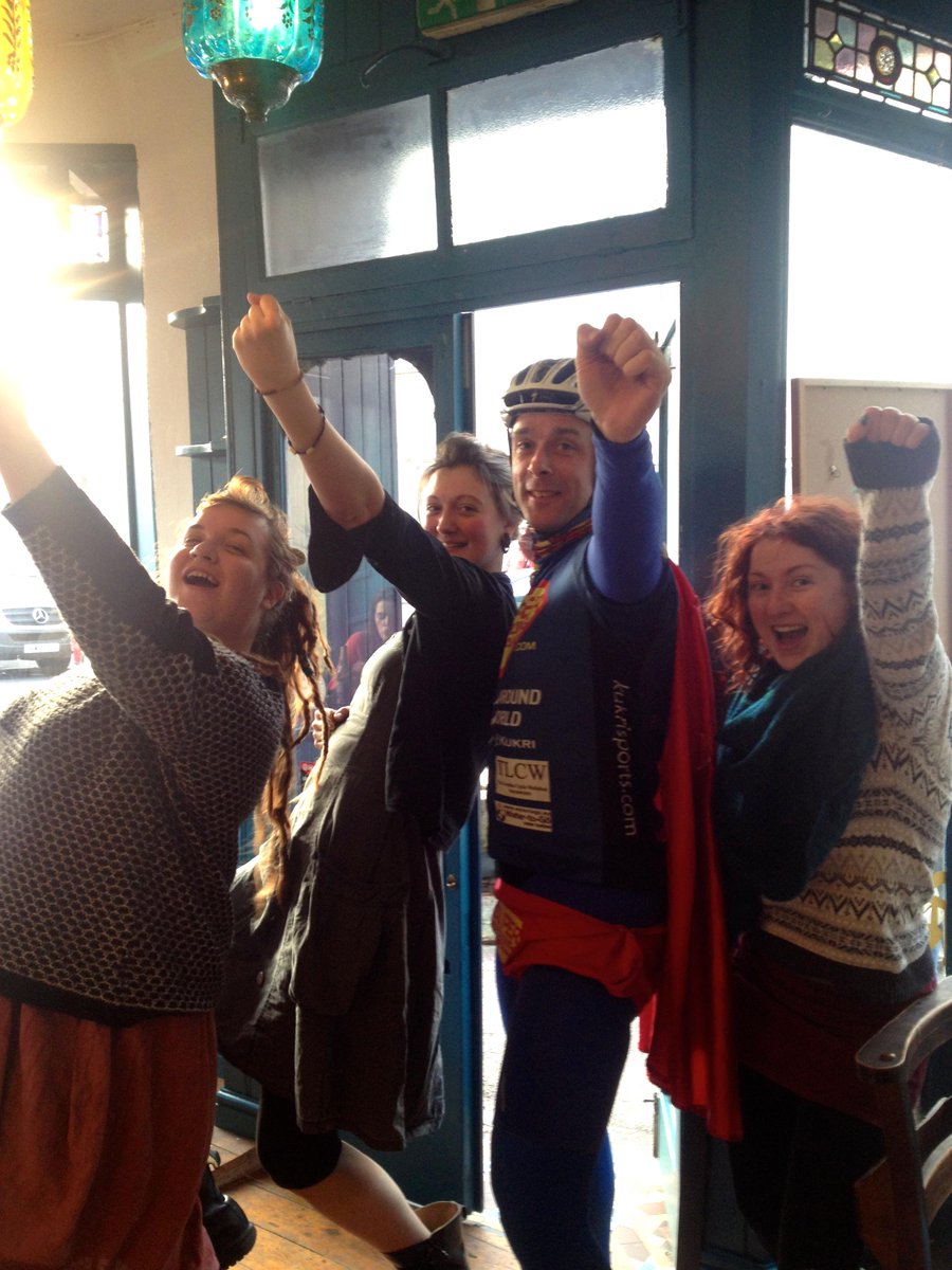 SuperCyclingMan's tweet photo. @MamaNiceband Thanks 4 the cheers+smiles when I went past you tonight. Top superhero poses ladies!You're naturals!:-) http://t.co/mR54wSxNj3