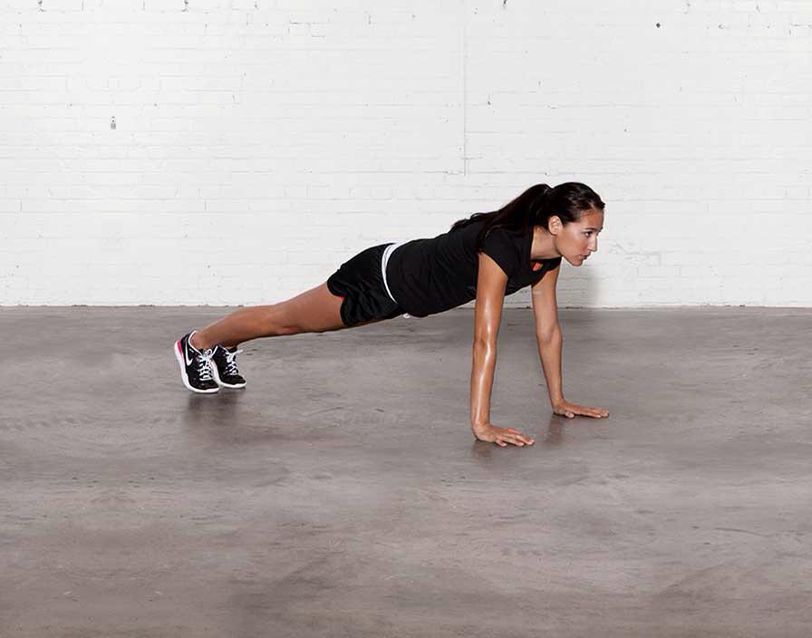 LisaWssb's tweet image. Après m'être goinfrer toute la journée, je dégraisse tout ça🙈 #EasterWorkout #NTC
 go.nike.com/066ckfs3