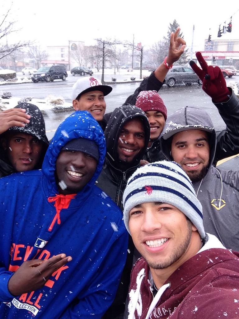 aderlin_r's tweet photo. Nueva temporada vamo aya#AA binghamton mets... http://t.co/LOx1zVvk0W