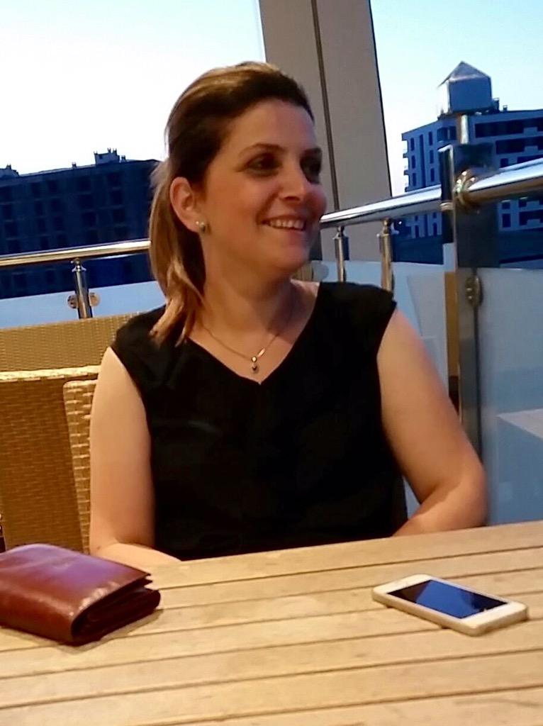 Herşeye  herkeze inat