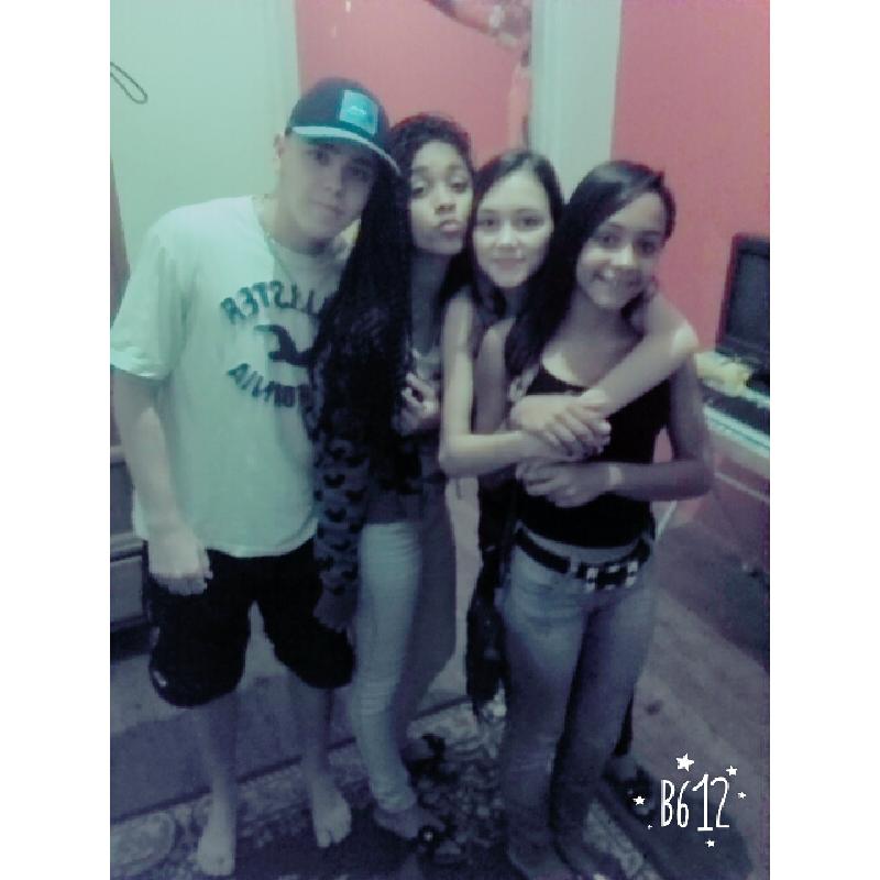 _mooreninhaa_'s tweet photo. Liberdade canto #uma saudades desse gordo #wesy 🙌😍😍👏 http://t.co/un04l5BLxo