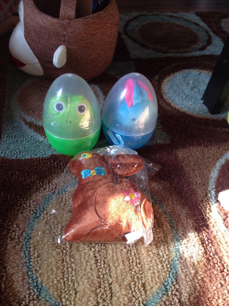 angsaints's tweet photo. Happy Easter! 🐷🐥🐸🐰 http://t.co/cXbXXlEuMM