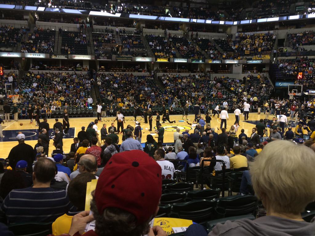 BenWalters_'s tweet photo. Pacers vs Heat #WelcomeBackPG http://t.co/CBMg6oLmh1