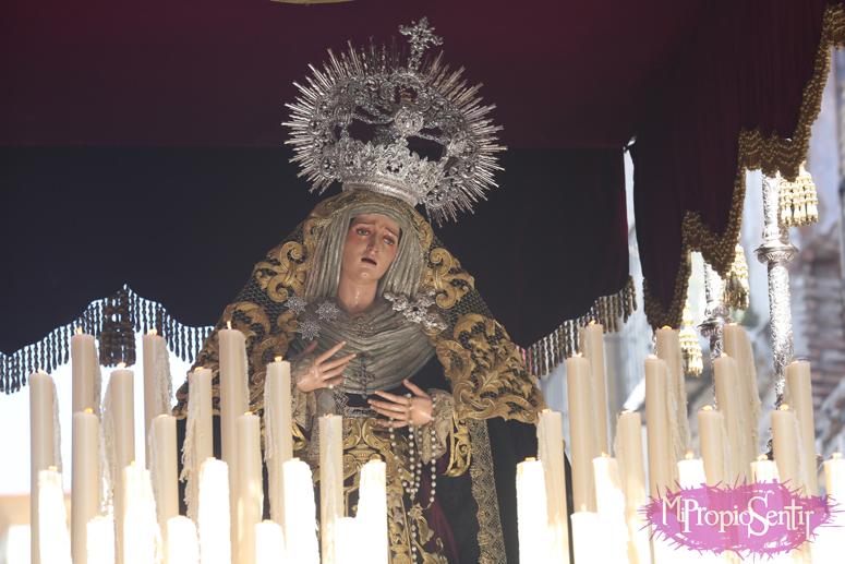 BoqueronOro's tweet photo. #galeria Málaga: Lunes Santo: Crucifixión
FOTOS DE @FotoSegovia http://t.co/LmzACGry4V #CofradiasMLG http://t.co/JXyBZjCz9D