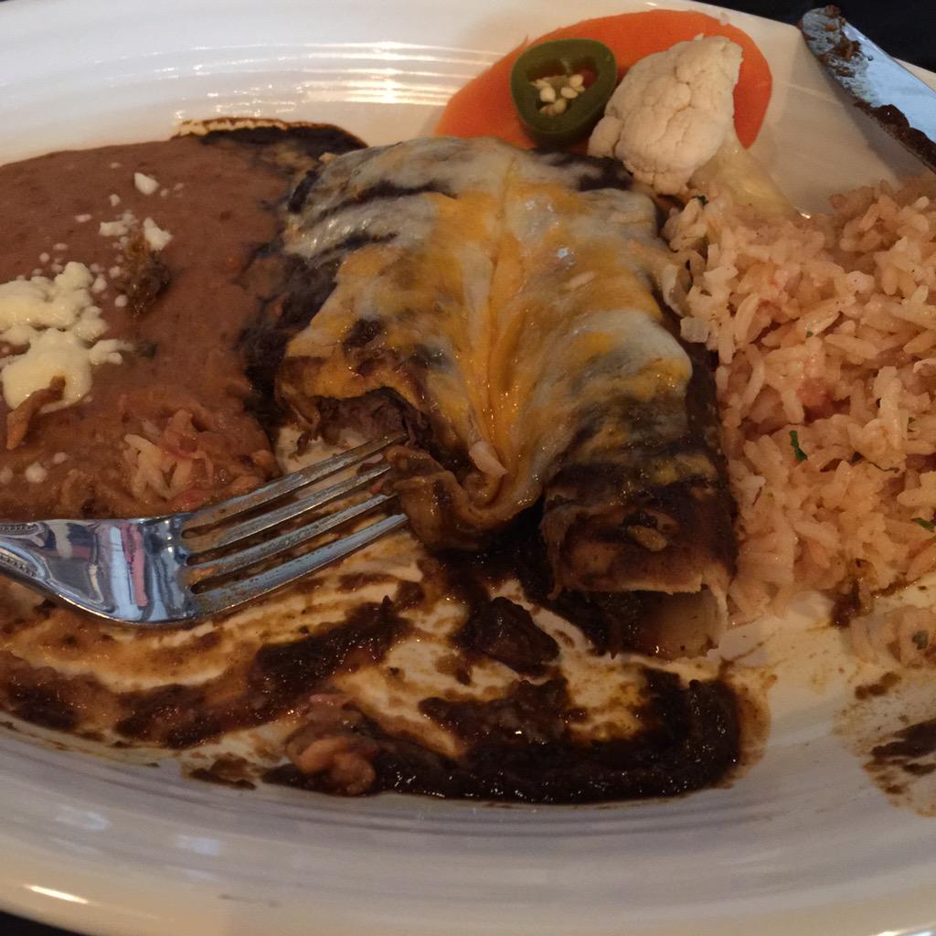 ieh_nyc's tweet photo. @eloriginaltxmx I've lived in #NYC for 7 years...from #Texas....been waiting 4 some real #Tex_Mex and finally http://t.co/SvCzcuq2eU