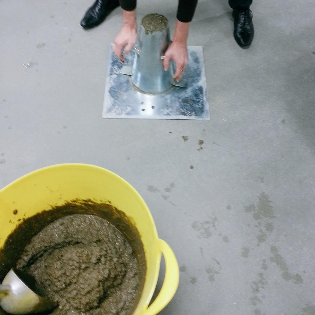 fxwzi's tweet image. Is concrete more interesting than people? Probably. #SlumpTest #CivilEngineer