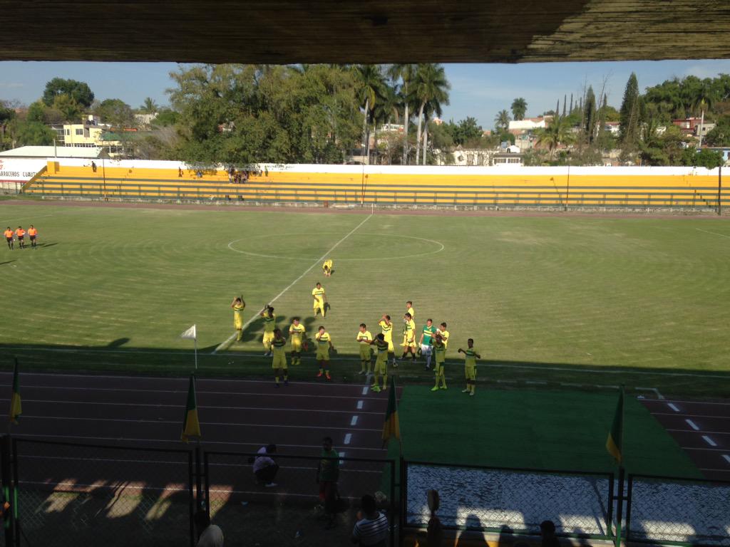 Oskar_RosalesC's tweet photo. Buen Triunfo Cuautla5VsOaxaca1 #TodosSomosArroceros #PasionPorMiCiudadPasionPorMiEquipo http://t.co/yXzS8Pg8kh