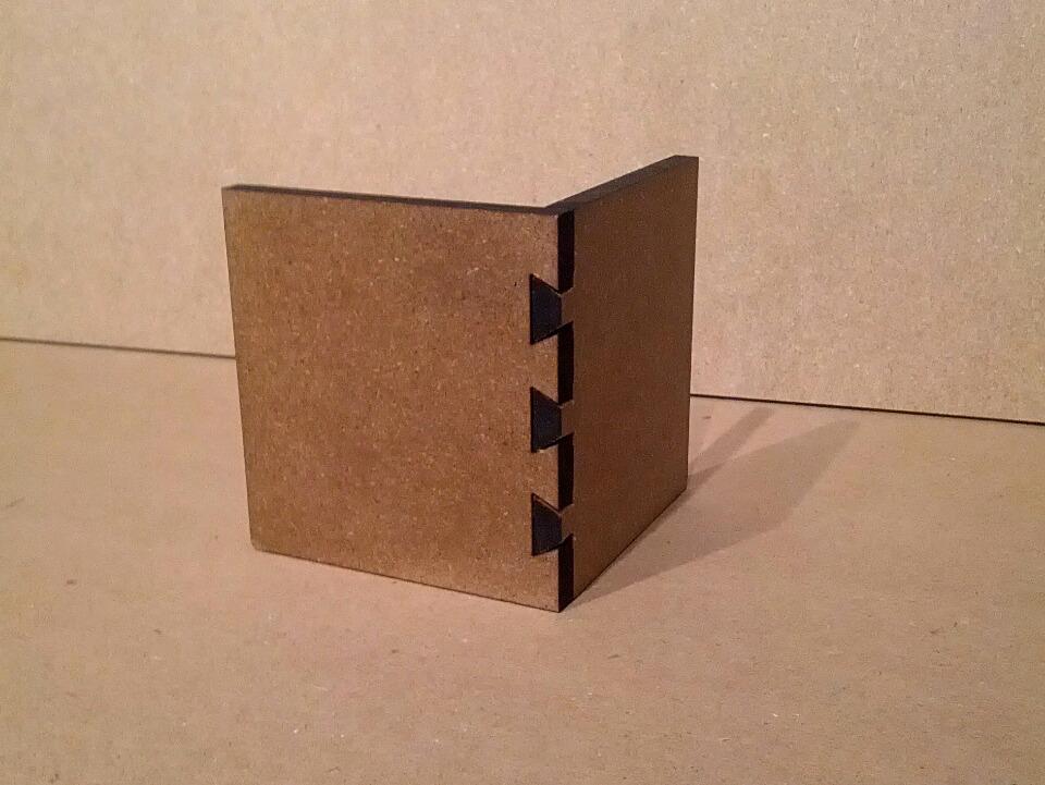 pixelton's tweet photo. Dovetail joint on the laser / by hand #usingAllTheTools http://t.co/2w5WnjAPLr