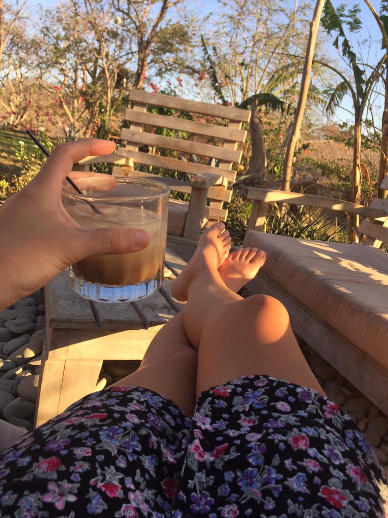 ericajanehoff's tweet image. Happy Easter cheers