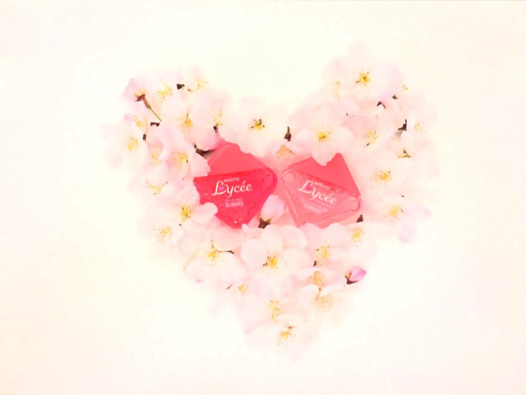 ロート製薬公式アカウント Di Twitter 今週は雨模様 桜の季節もあと少しでしょうか 今日は桜の色にちなんでご紹介 O ピンクの目薬 ロートリセ 充血クリアで白目もキレイな印象に カラコンにも使えるリセコンタクトも Http T Co Whiogsmpqi Http T Co