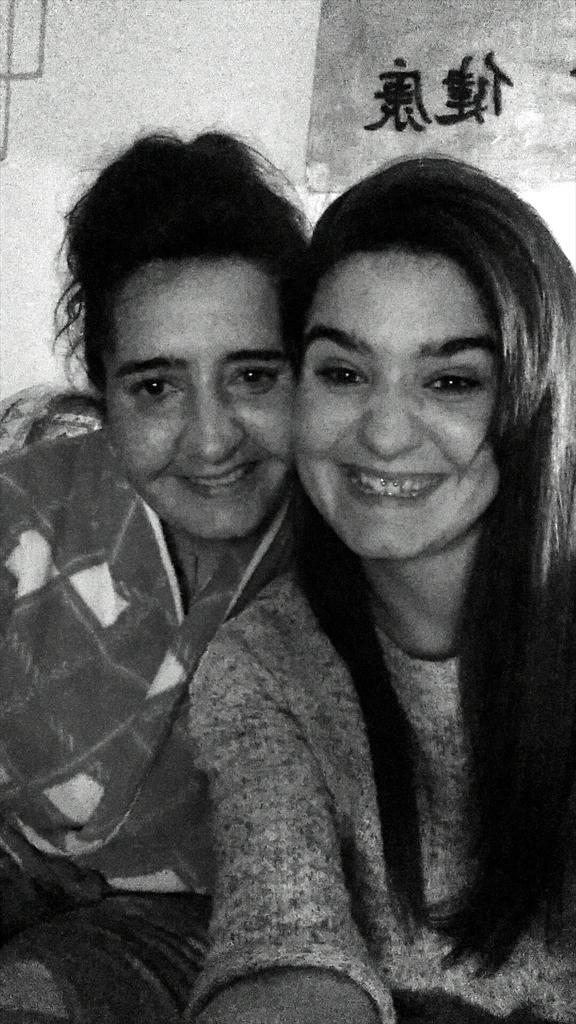 SaraGongoraC's tweet photo. La amo 😍 http://t.co/aCAJTOvvhH