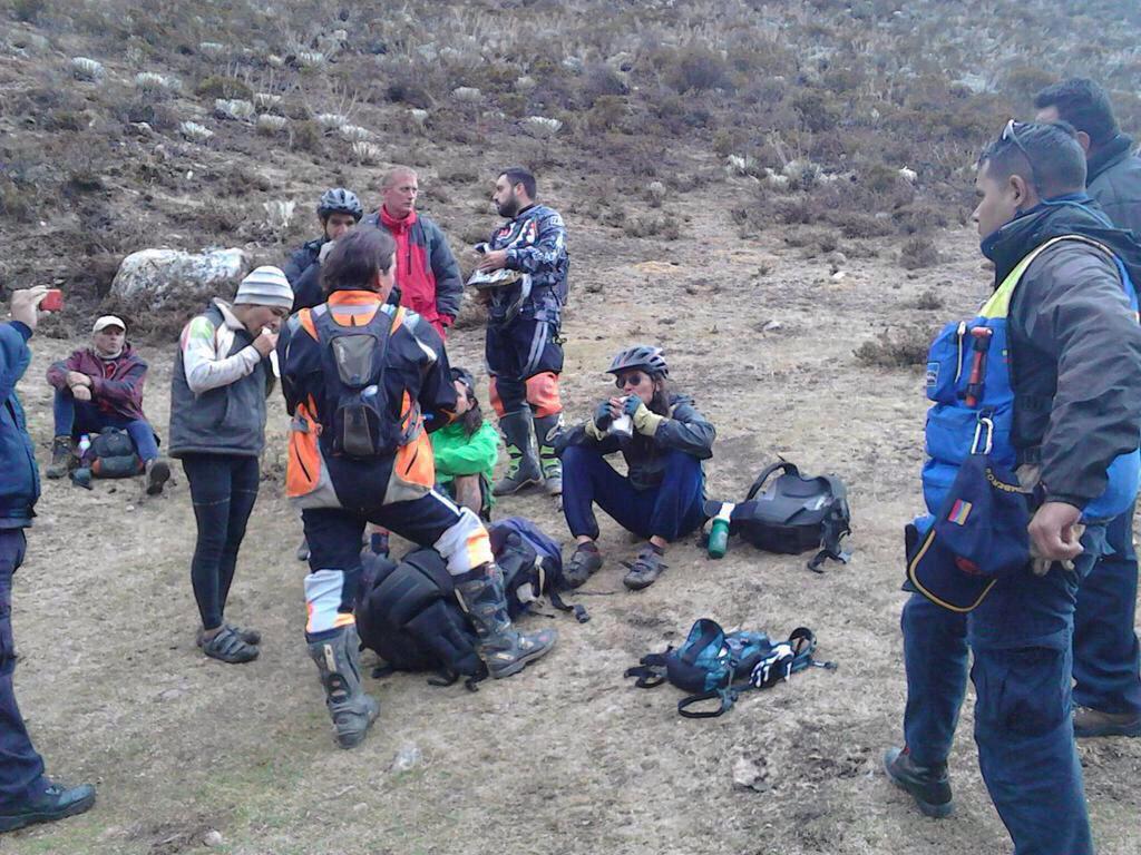 FOTO: los 9 ciclistas extraviados en Mérida ya se encuentran sanos junto a sus familias.