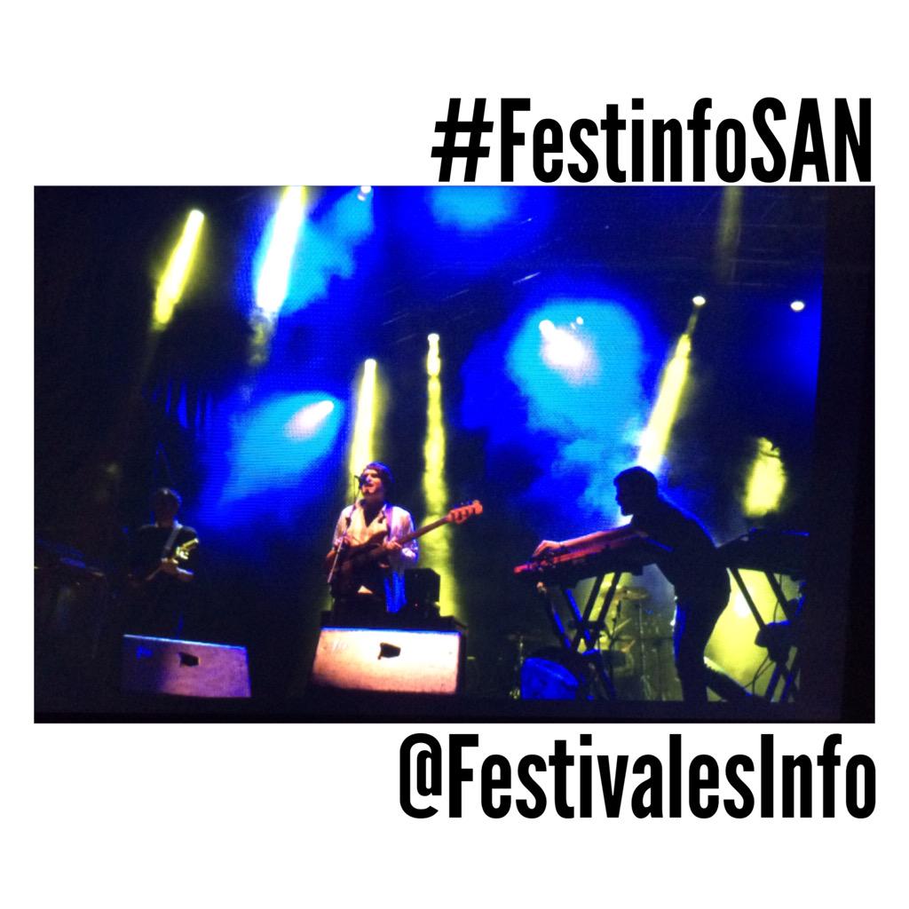 FestivalesInfo's tweet photo. Con @DELOREANDANZ en el #EscenarioMasters del @SanSanFestival #FestinfoSAN #sansanfestival2015 http://t.co/pnonGQRC1K