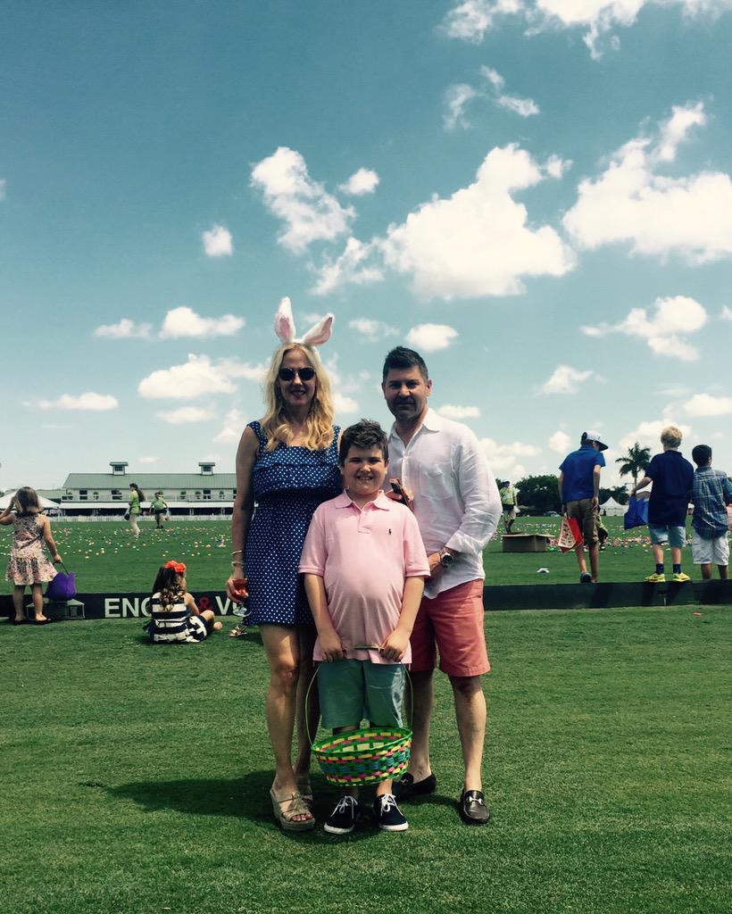 palmbeachlive1's tweet photo. My Family Happy Easter !!! @RatPacEnt @palmbeachlive1 @randiem http://t.co/NBjvLA5wcT