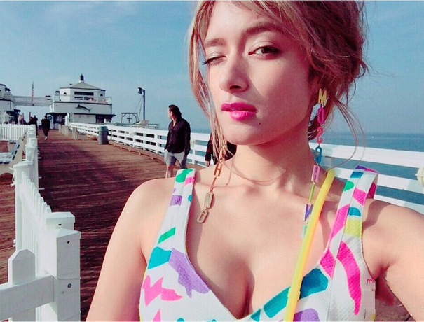 地取美子よ Ar Twitter ローラかわいい 自撮り ローラ セクシー T Co 9m8g9ea8fu