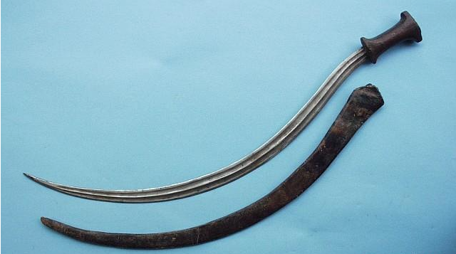 『ショーテル』

大きく曲がっていることで
相手の盾を越えて攻撃が届く

また切れ味も抜群！

＃エチオピア