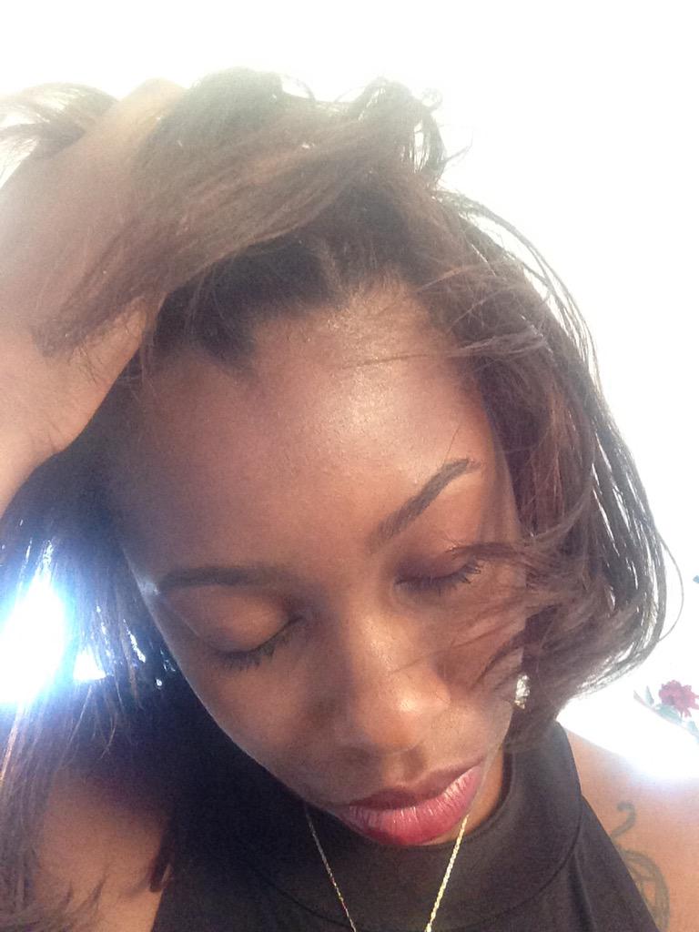 MamiSongaMorena's tweet photo. #HappyEasterSunday  #BlackGirlsRock  #tired http://t.co/78TgYlzIyC