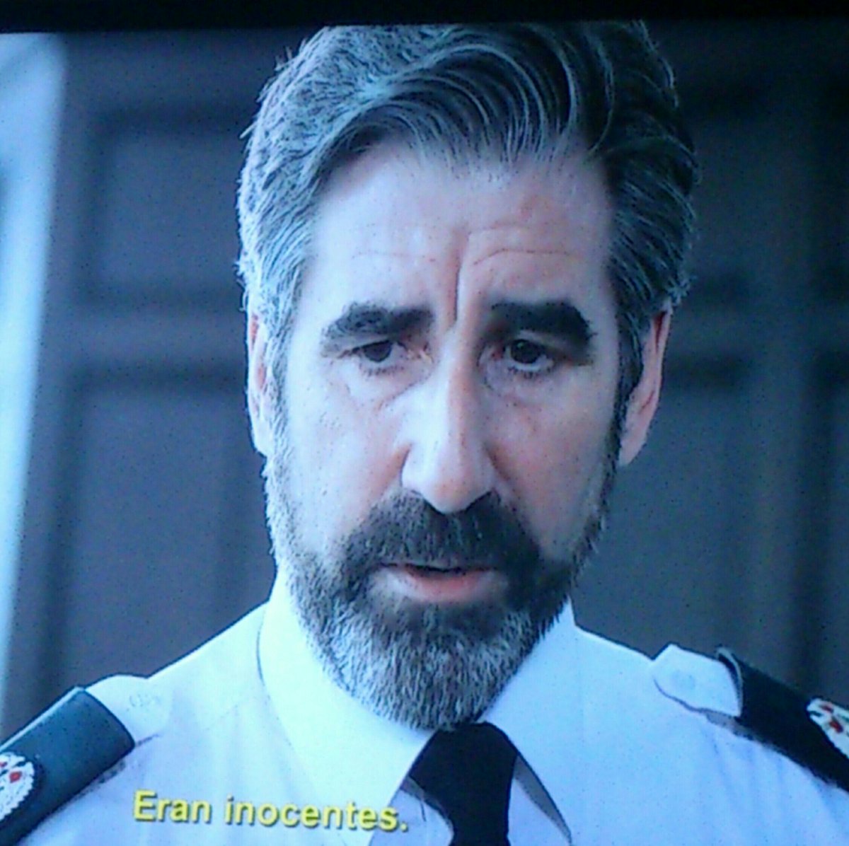 fran6886's tweet photo. Arranqué #TheFall y me encontré con que le dieron un papel al crack Cantona #GrandeEric http://t.co/YQQsBNN3ct