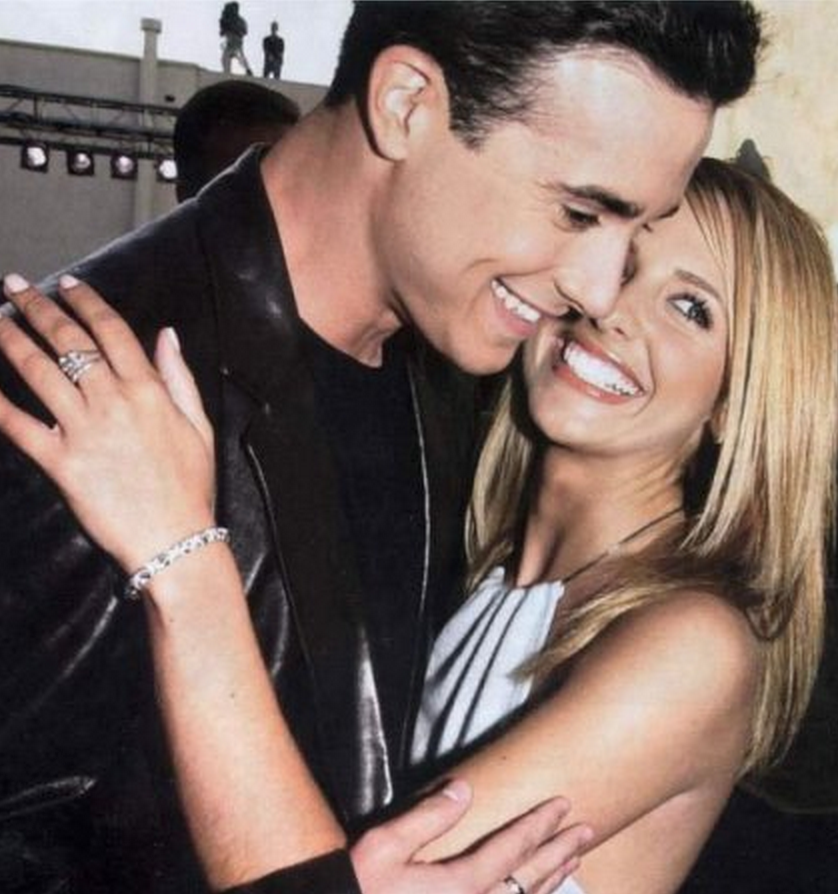 MikeyMurphy's tweet photo. FRED + DAPHNE (Sarah Michelle Gellar &amp; Freddie Prinze, Jr.) fell in love filming scooby doo together &amp; got married http://t.co/bVUI0Pdz7f