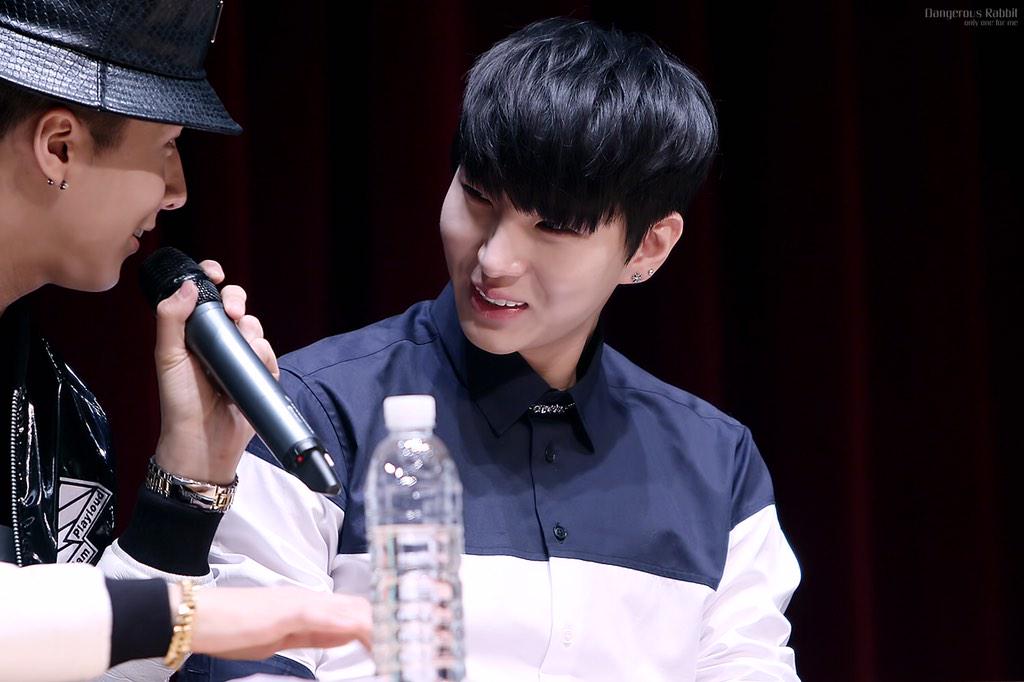 CB4LQNSUEAEkIiW.jpg:large