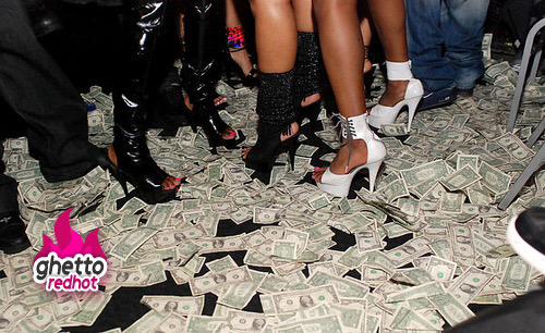 if I had a dollar for everytime someone told me I suck at texting back http://t.co/yxcLIAsmU5