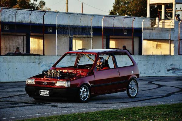 AutosBajos_'s tweet photo. F/I/A/T http://t.co/ubBtpIp5z9