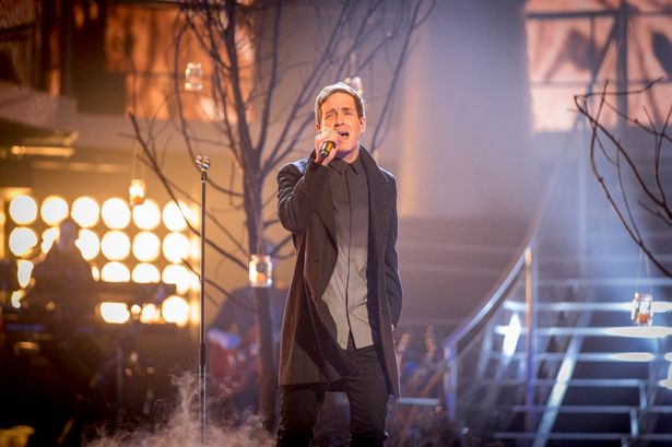 RecordTVNews's tweet photo. .@BBCTheVoiceUK winner is desperate to to get home and see daughter Bibi  http://t.co/PxAaJc9vGh http://t.co/YI3E3pkLdR