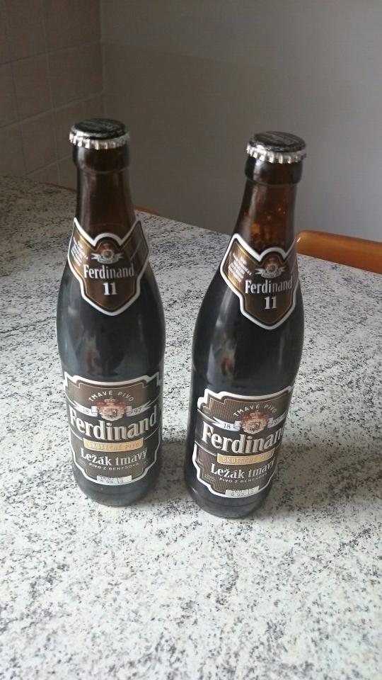 s_moskov's tweet photo. Nije #pivskasrijeda ali mi je već dosta vina. Danas #Ferdinand #ležak #tmavy http://t.co/soyV4nwZUK