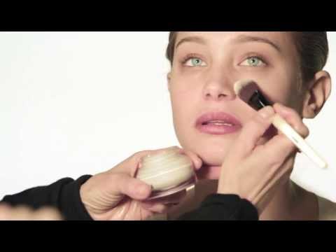 makeupstyling's tweet image. How-To: Foundation  -- by Bobbi Brown (Bobbi Brown Cosmetics) vid.staged.com/sa9o #makeup #cosmetics