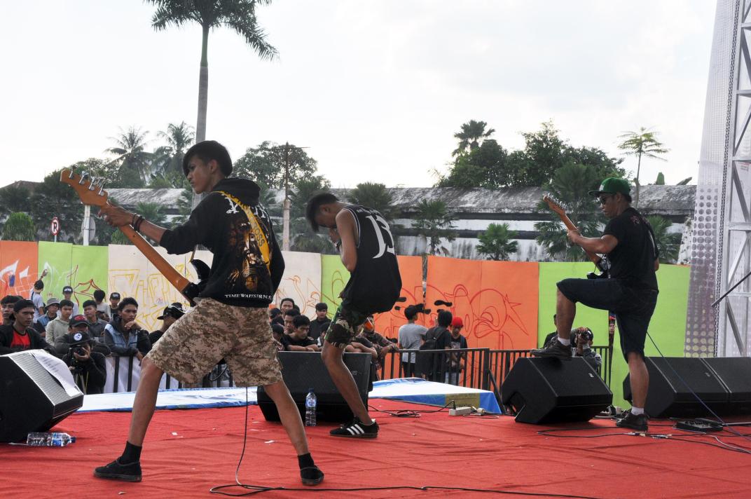 Thnks buat @MusiFest_PLG 2015 yang udah mengundang kita .. see you next jika ada kesempatan