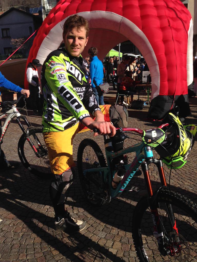 casadeirider's tweet photo. Ready for the race! #mudrules #ionbike #enduro http://t.co/mNyo9GZzmZ