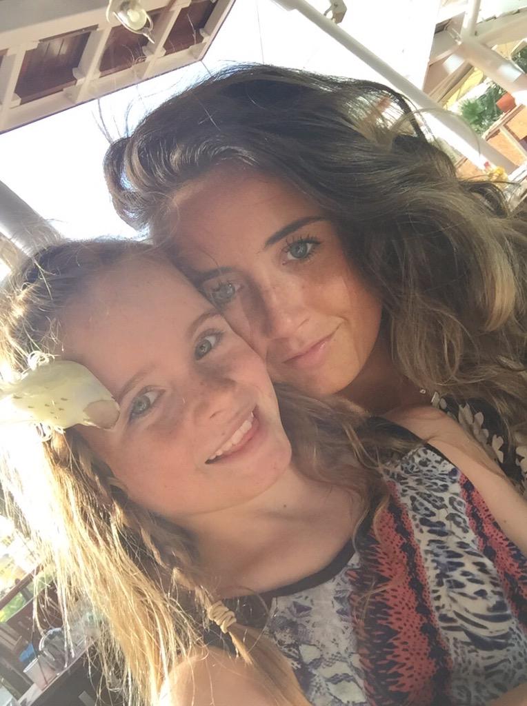 GabriellaSpree's tweet photo. Sister sisterr 💗💋 http://t.co/RqvKaPxlwo