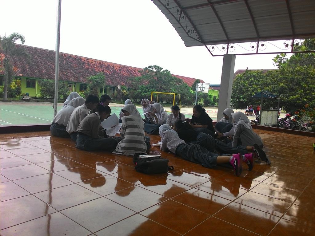 latihan nih buat sociodrama, semoga lancar ya Allah