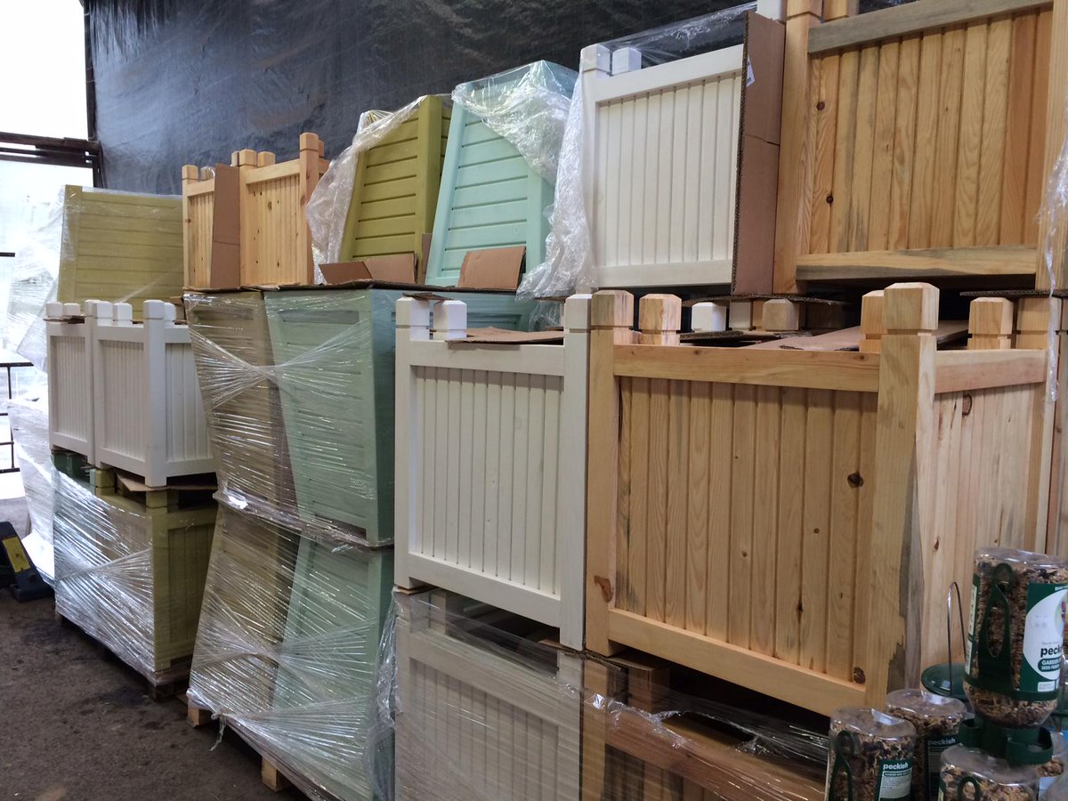 HortusLoci's tweet photo. Check out our new wooden planters made from 80 year old #FSCApproved Turkish pine! Get them while you can! http://t.co/OfDpswCD4P