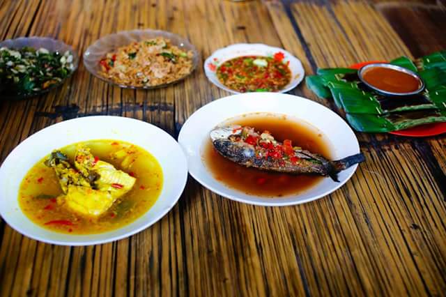 Photo by Laurensius Johan at Rumah Makan Mpok Kuni - hunting HUT AT4