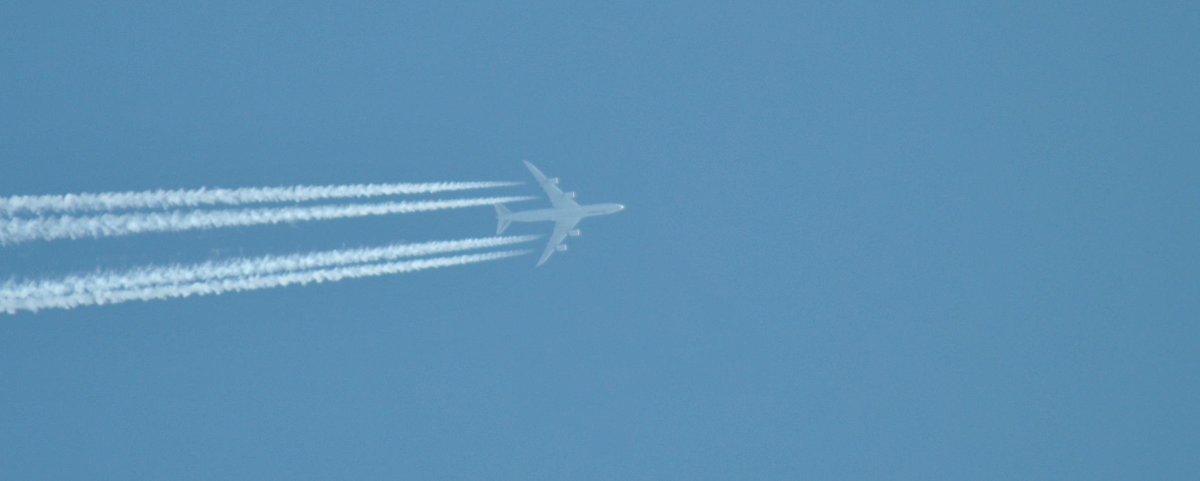 ian_bill67's tweet photo. #BA #Virgin #GXLEA #380 #GVNEW #787 #GVRAY #330 #contrails
#contrail @worthy1958 @TheParadox180 @LiamWatts1132 http://t.co/fVOqJq3eFU