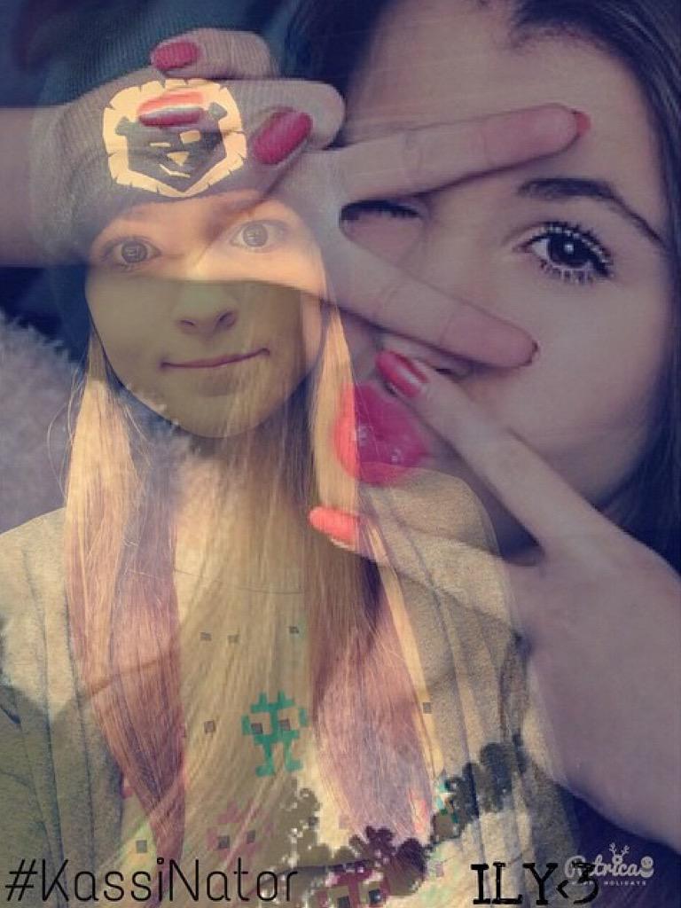 TyischKasiiFan's tweet photo. #KassiNator❤️ ILYSSM💞🌸😍
@TypischKassii ❤️
@BibisFanGirls ❤️ http://t.co/GOKOMhunTC