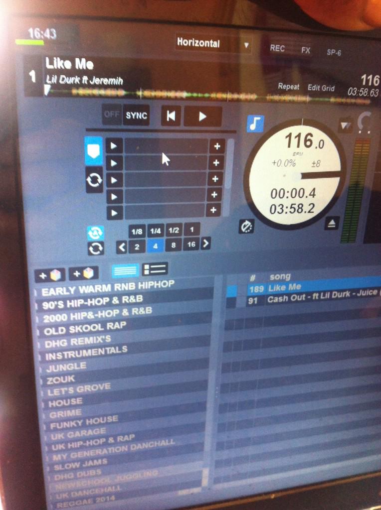 djmega_uk's tweet image. #ukdjs let's get the song poping on our airwaves.. I'm kicking it off #likeme airplay campaign @lildurk_ #OTF