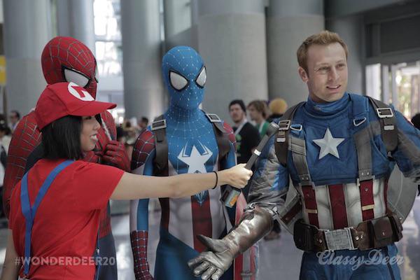 FashionablyGeek's tweet photo. The Best WonderCon Cosplay Caught On Video #Wondercon #Cosplay http://t.co/adpNa6ouKm http://t.co/SXHNUN26Tr