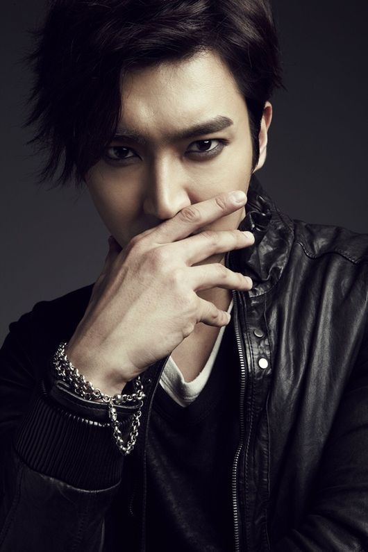   Happy Birthday to our super talented and good looking Choi Siwon   