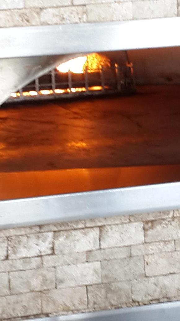 brian2sexy's tweet photo. #pizzabeachesstyle hot out of the oven http://t.co/BjHoCoqli5