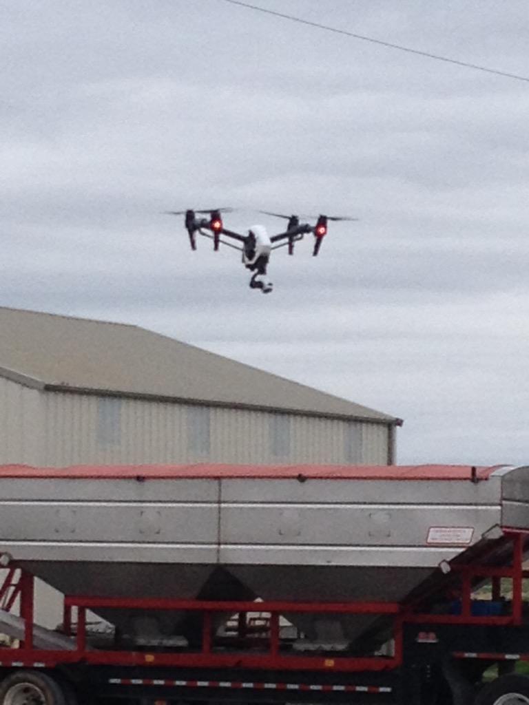 CpsClay's tweet photo. We have the drone! http://t.co/SgDHlwTXHT