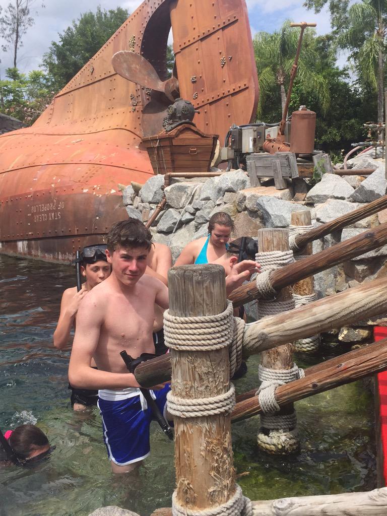Florida2015LSP's tweet photo. Some more snorkelling action from Cooper, Jak, Kurtis and Jordan. http://t.co/5L7G0y1SbA