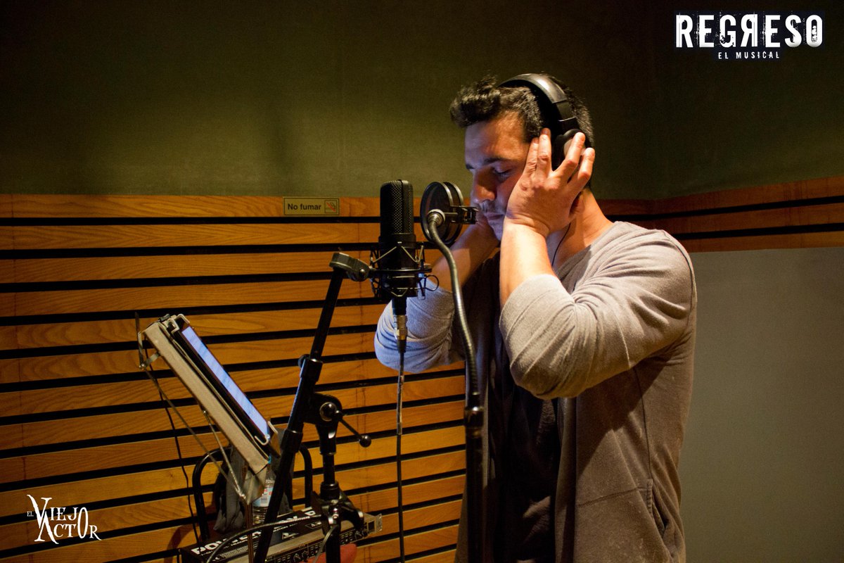 frnperea's tweet photo. ;-)) MT @elviejoactor Nuestro gran @frnperea estará en #RegresoElMusical con una genial Voz en Off en una gran escena http://t.co/fIo7VBZnKS