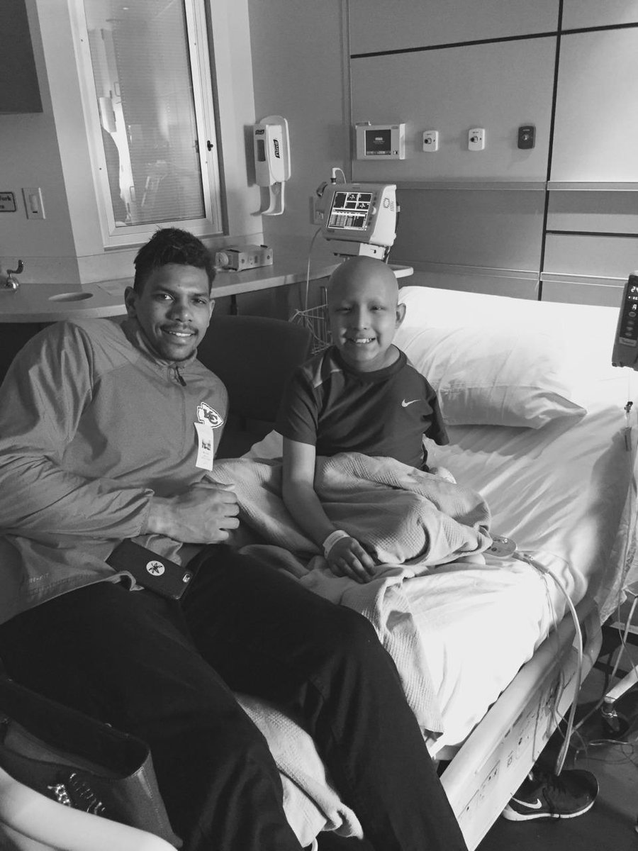 TerrellePryor's tweet image. Fernando... God bless you. #KuHospital sqor.com/posts/18db8578…