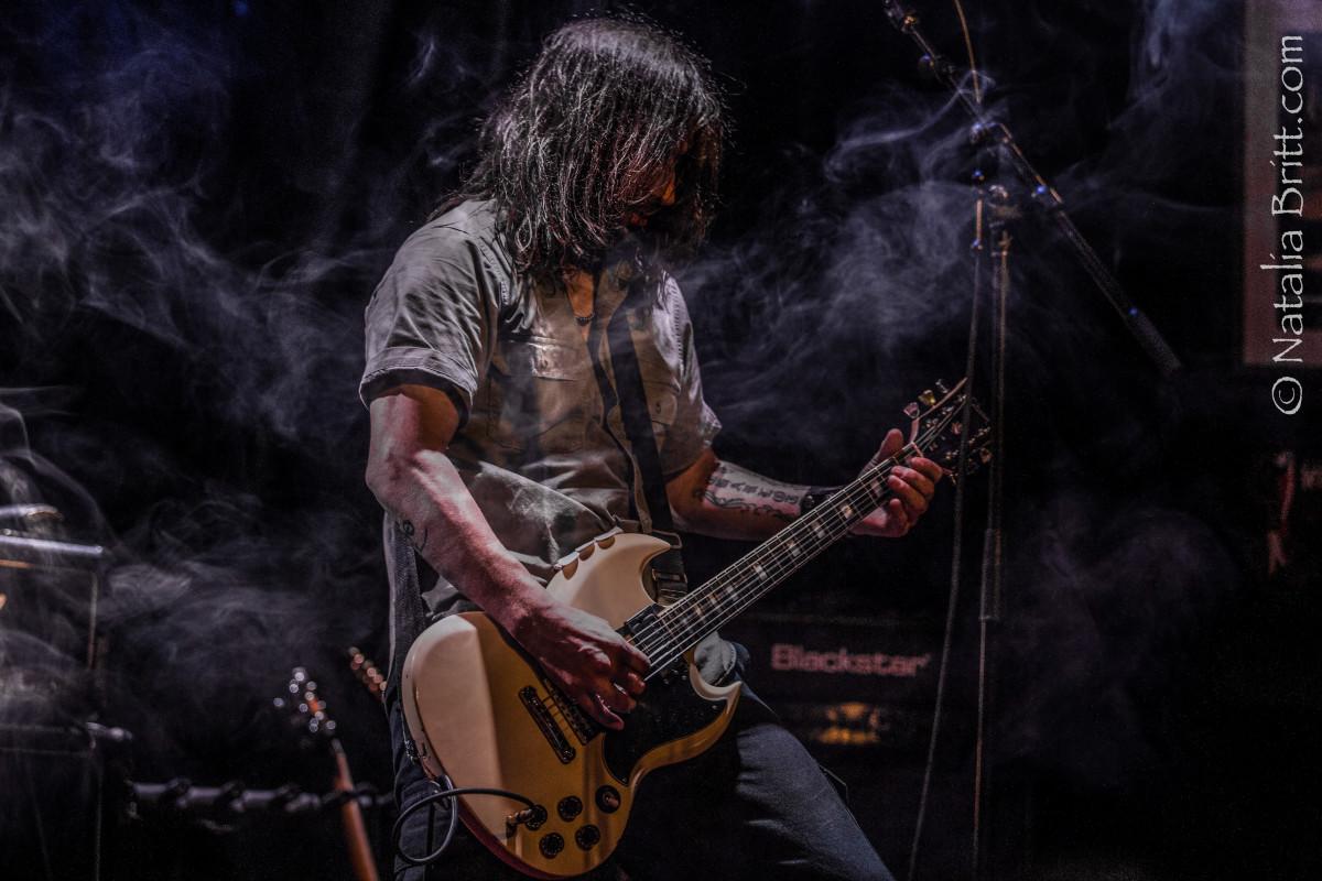 Calif_Rock_News's tweet photo. Backstage interview w/ @BrianTichy + The Perkins Tichy Devin Experiment pictures &amp; set list   http://t.co/wqD5N0urkT http://t.co/80wWyHpJUD