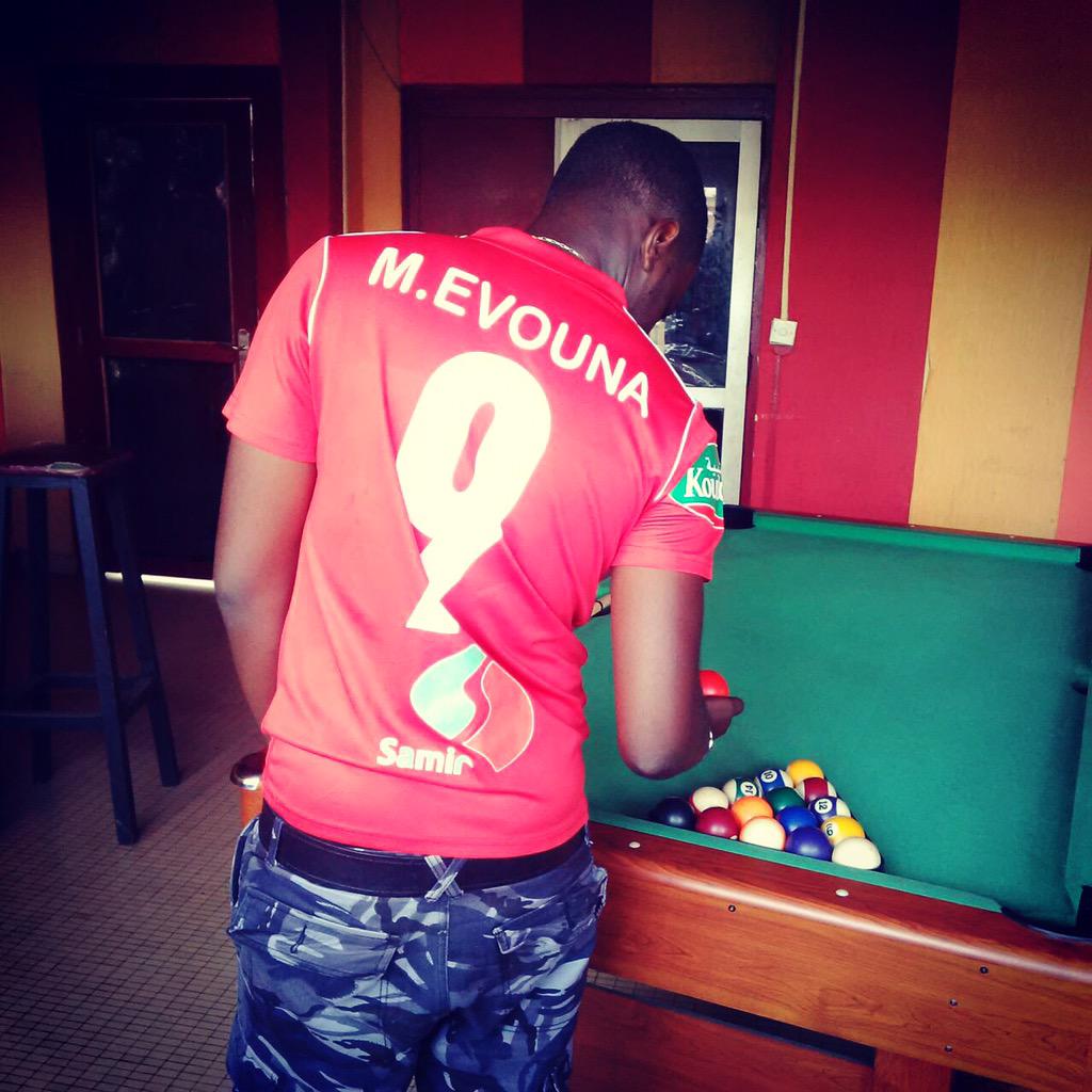 Africadream241's tweet photo. #panm débarque bientôt sur YouTube tu peux déjà regarder le teaser sur ma chaîne @NgBling . @Magssi tu es un génie !! http://t.co/kaIIx7RDuV